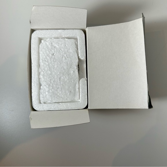 DEPARTMENT 56 SNOW BABY HOLDING ENVELOPE WITH RED HEART JEWEL BIRTHSTONE - Picture 5 of 9